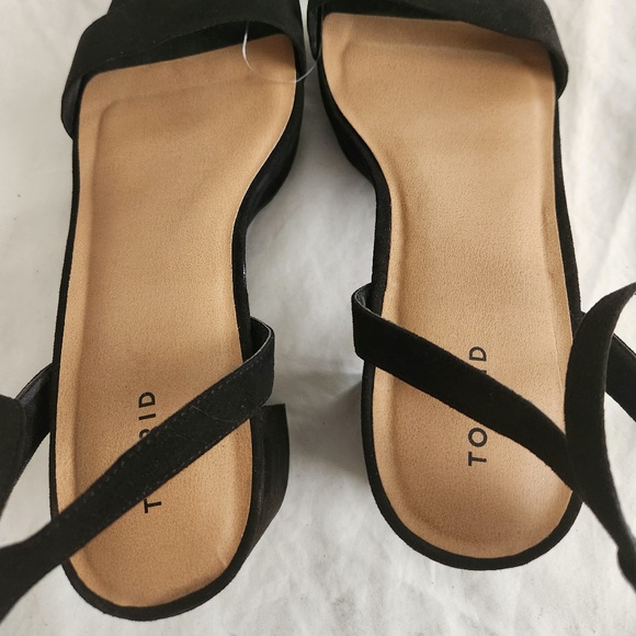 Women's Torrid Faux Black Suede w Ankle Strap Block Heel Platform Shoes 10.5 ww - Picture 4 of 15